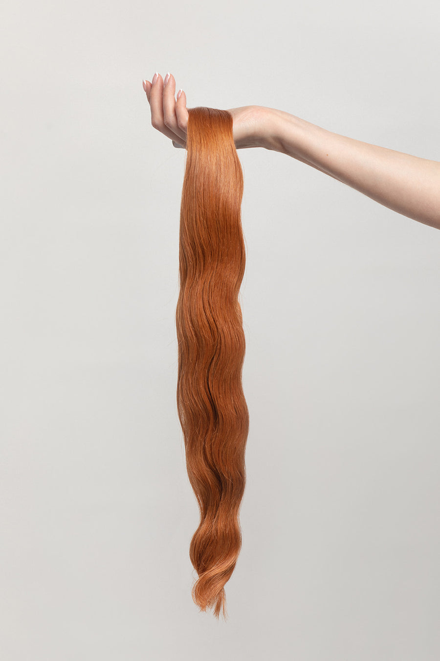 Sandalwood is our brightest copper tone. You want Thingamabobs? You’ll have plenty. Release your inner Ariel.  Stylist lingo: Copper/gold level 7 Harloc Tape-In Extensions are made from ethically sourced, premium, Remy Slavic Hair. These reusable hair extensions can be used to add length, volume, chemical-free colour, or to correct or enhance a haircut. Available in 16 beautiful shades. Combine multiple colours to create a custom colour blend and perfect match.